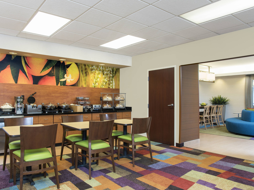 Fairfield by Marriott Inn & Suites Bloomington主图