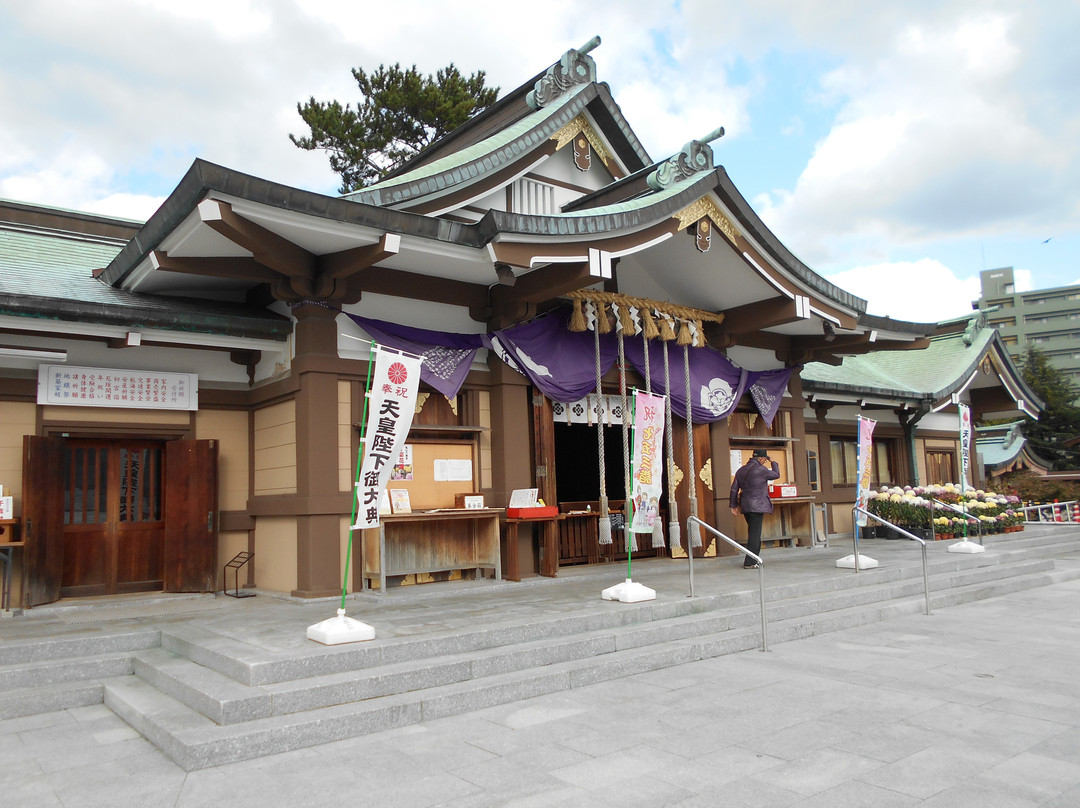 Kameyama Hachimangu Shrine-下关市必去景点