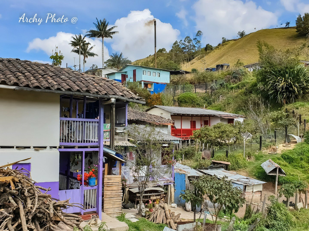Iglesia de San Felix-Salamina必去景点