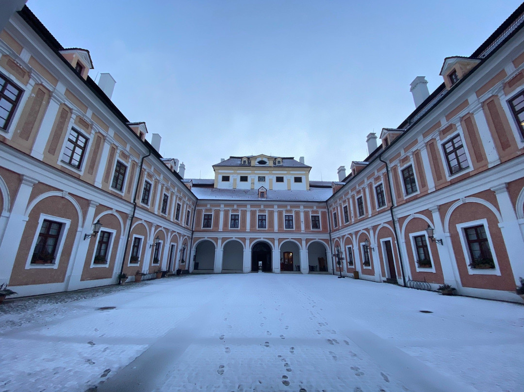 Hotel Zamek Cerveny Hradek主图