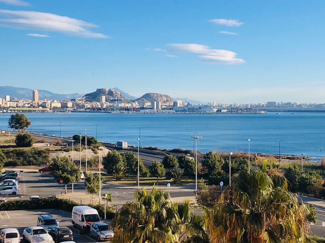 Hotel B&B Alicante主图