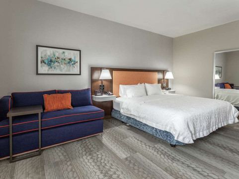 希尔顿欢朋酒店-杰斐逊城首都购物中心主图