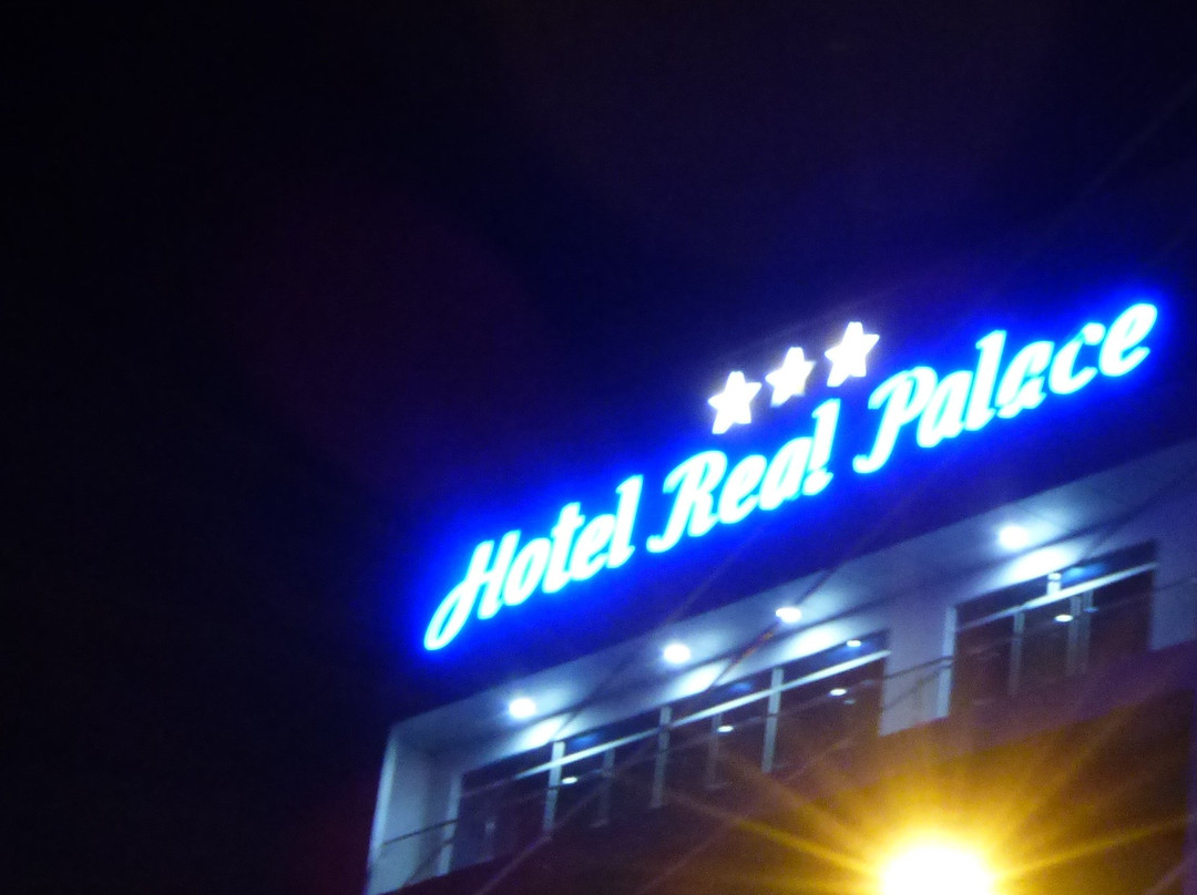 Real Palace Churin主图