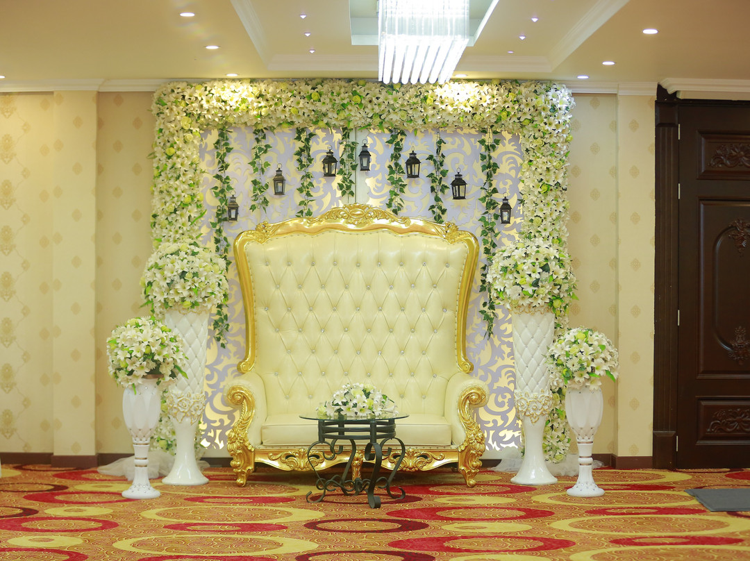 Thevni Holiday Resort and Reception Hall主图