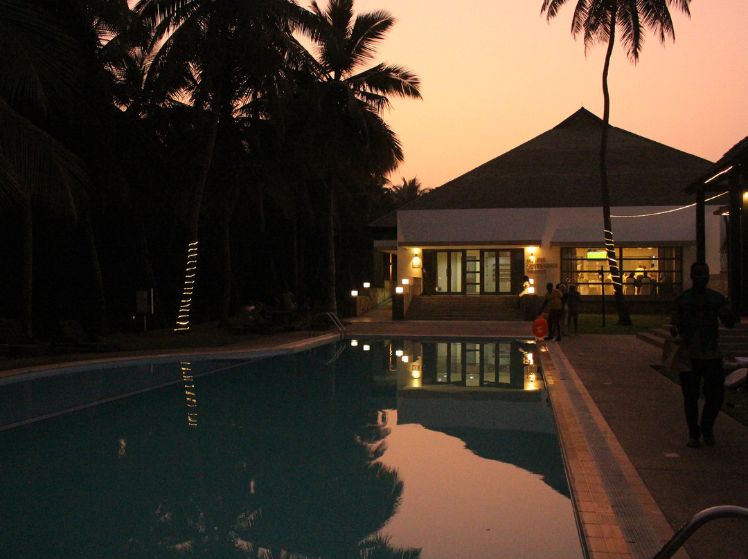 拉巴迪海滩酒店主图