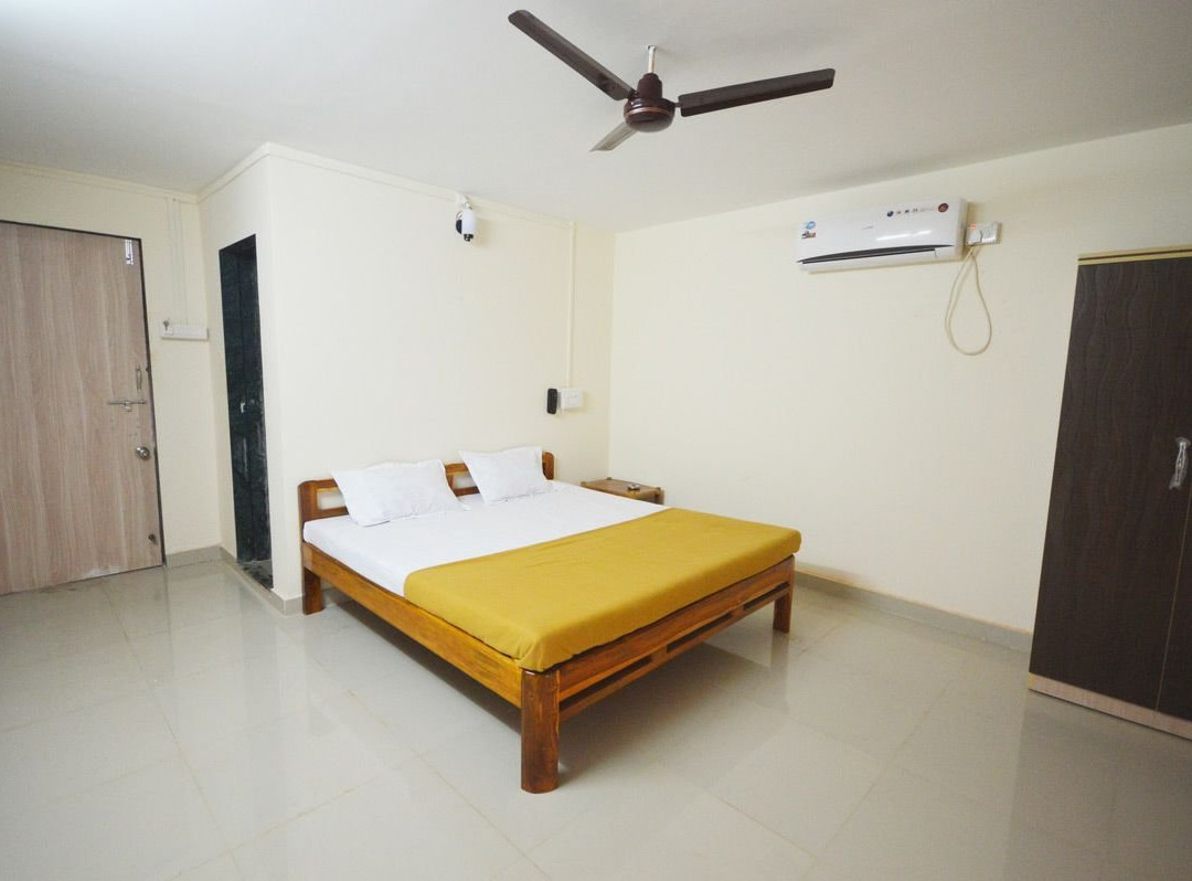 Om Shanti Beach Resort主图