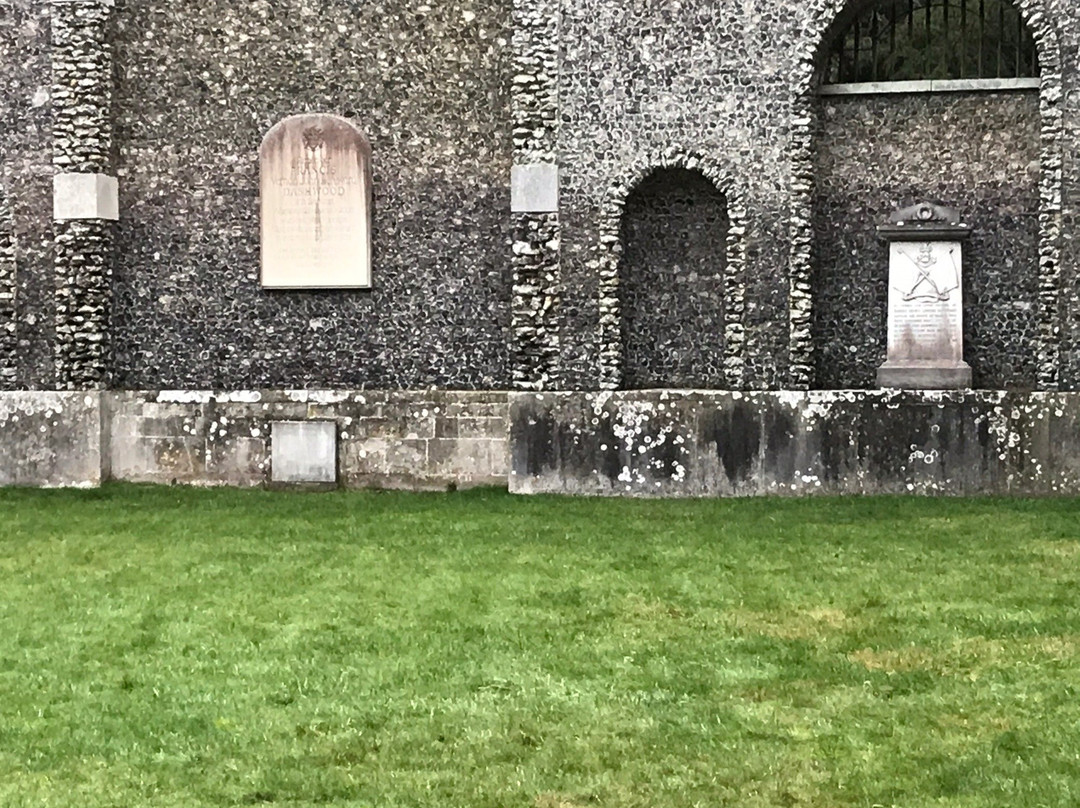 The Dashwood Mausoleum-Ibstone必去景点