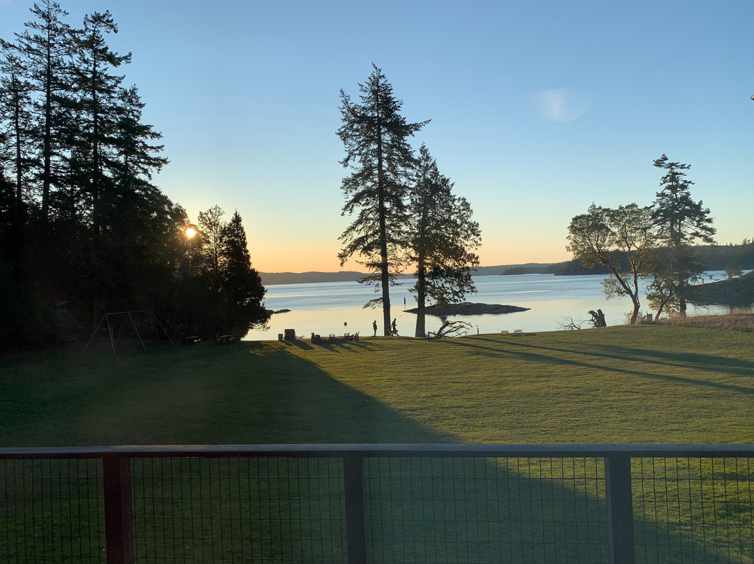 Pebble Cove Farm Inn and Animal Sanctuary主图