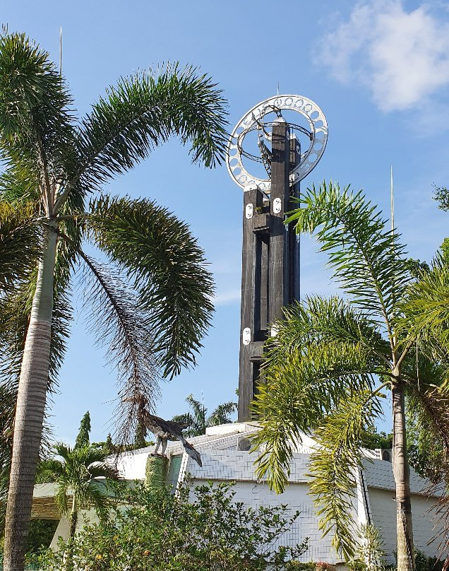 Equator Monument景点图片