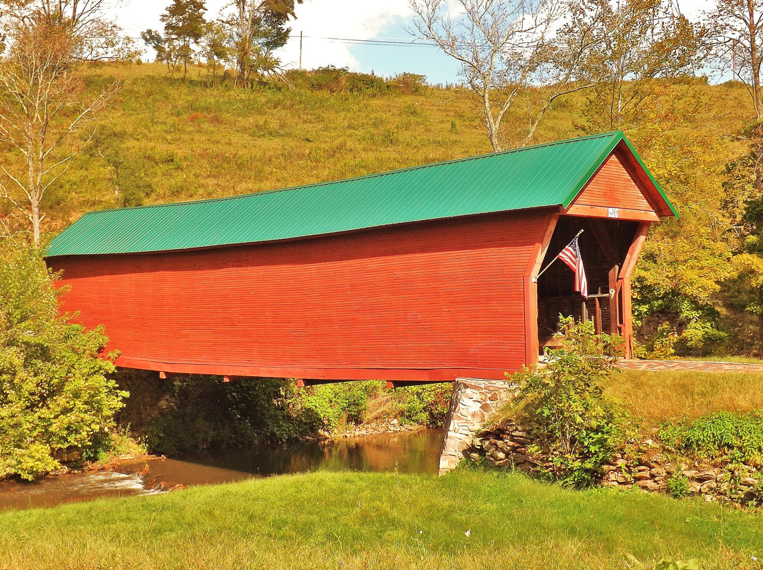 Sinking Creek Covered Bridge-Newport必去景点