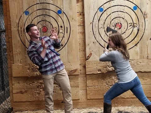 Top Notch Axe Throwing St. Louis-圣路易斯必去景点