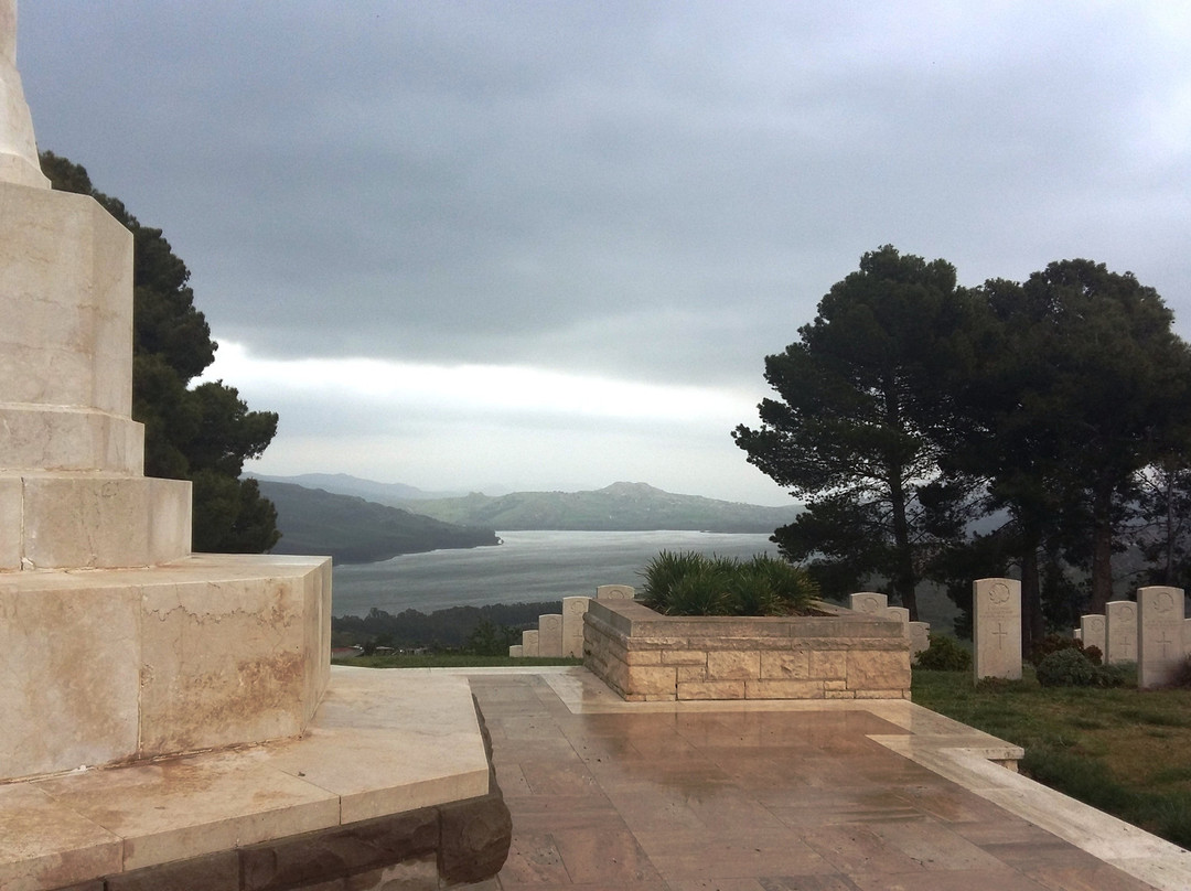 Agira Canadian War Cemetery-Agira必去景点