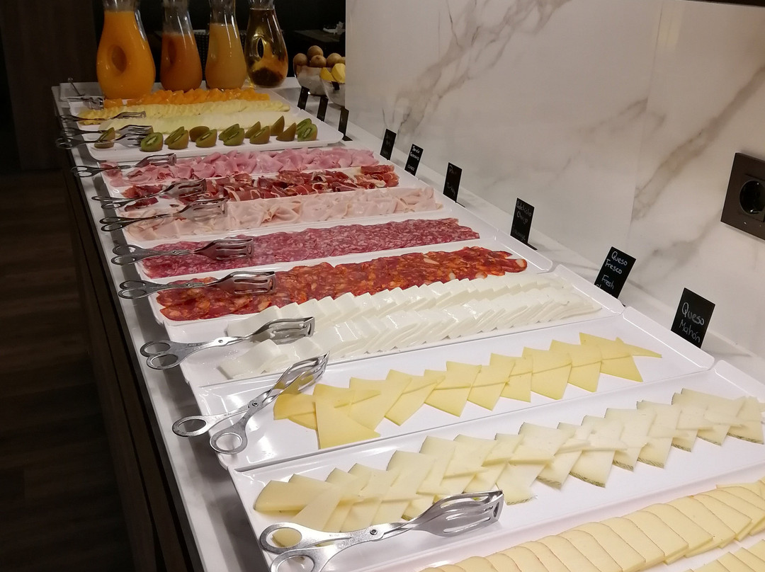 万豪阿利坎特交流酒店主图