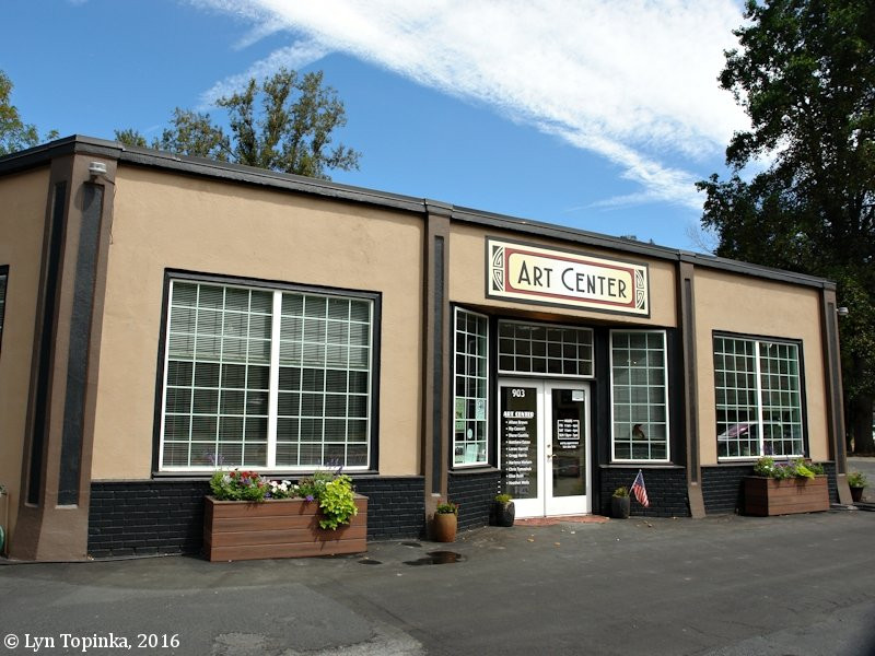 劳特代尔旅游景点-Caswell Sculpture Gallery