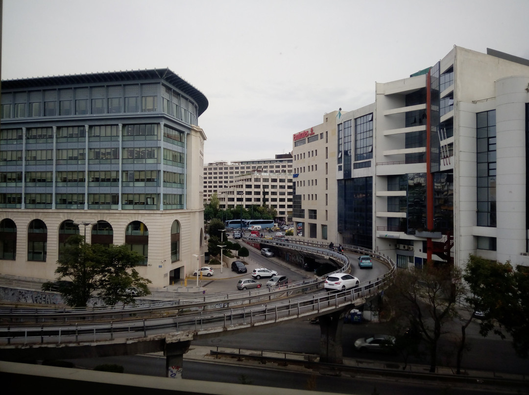 伊利索斯酒店主图