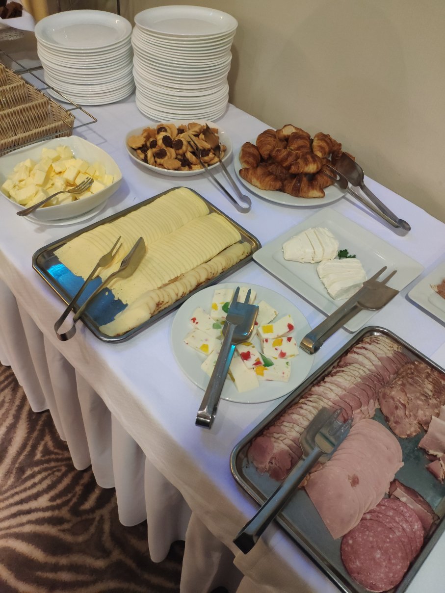 宜必思尚品考纳斯中心酒店-餐饮