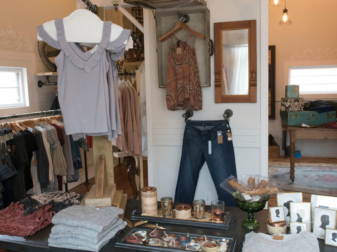 Beulah旅游景点-Freckled Fox