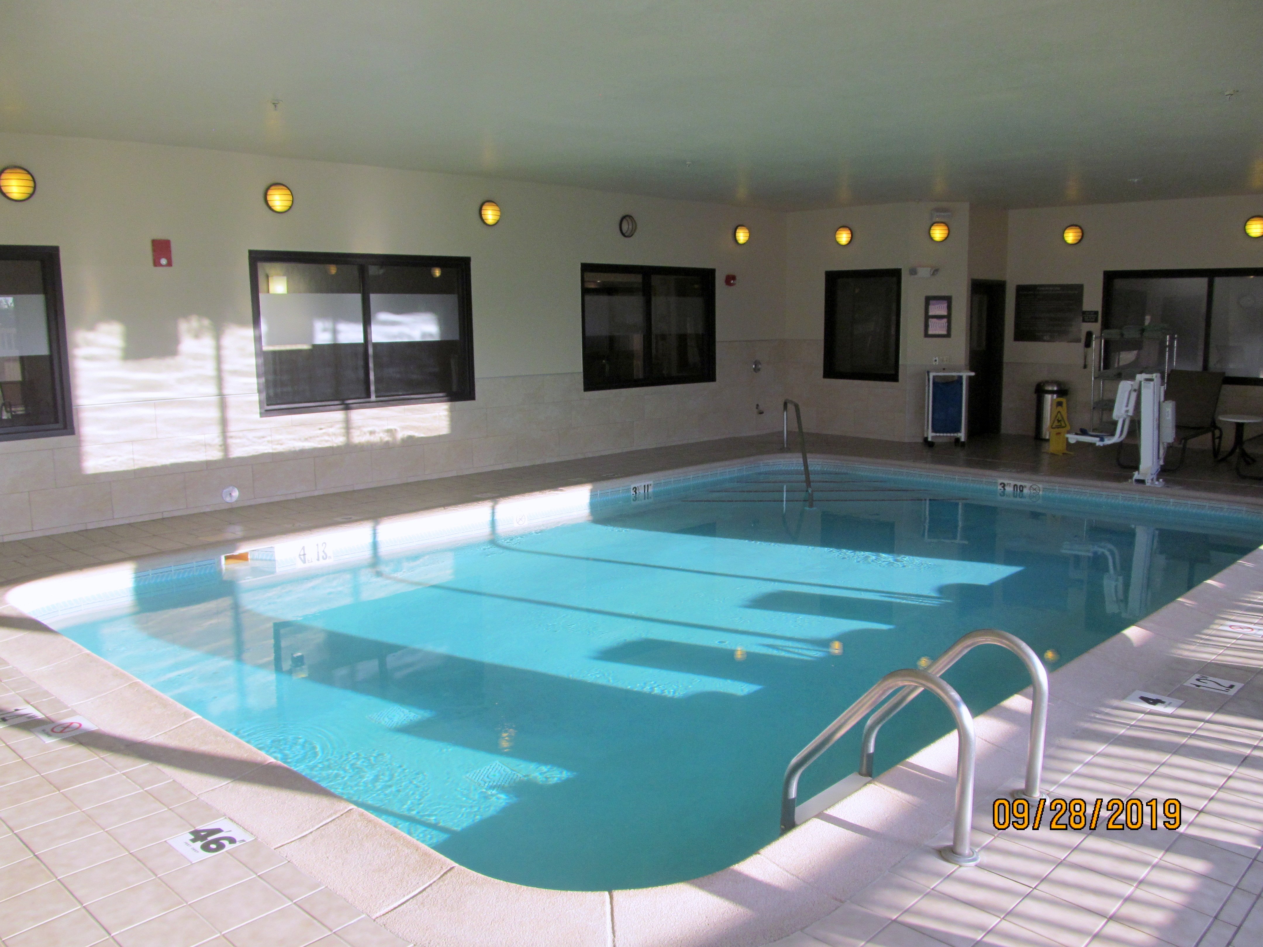 Hampton Inn Mt. Pleasant-泳池