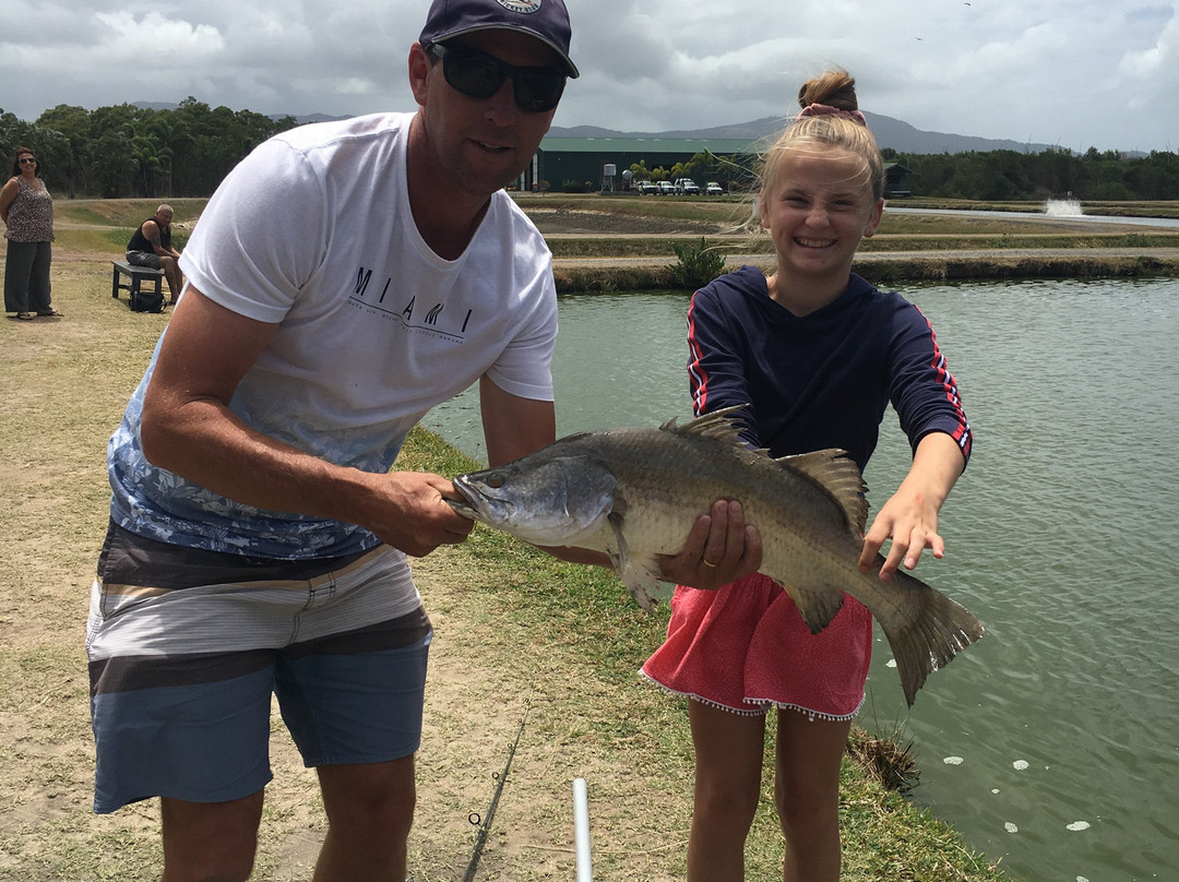 Hook-A-Barra-Wonga Beach必去景点