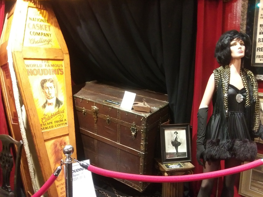 Houdini Museum of New York at Fantasma Magic景点图片