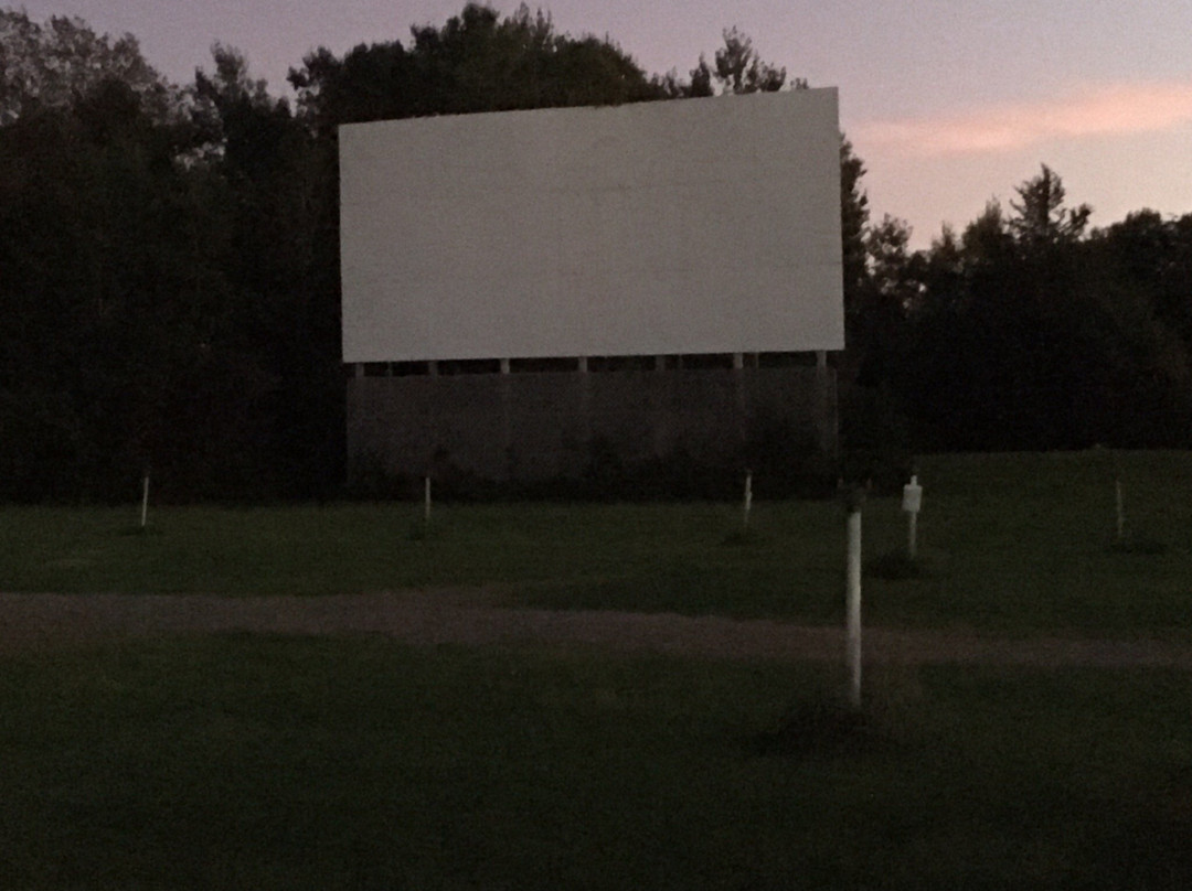 Big Sky Twin Drive-In Theater景点图片