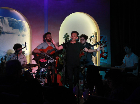 Ahijuna Show Folclórico y Tango.