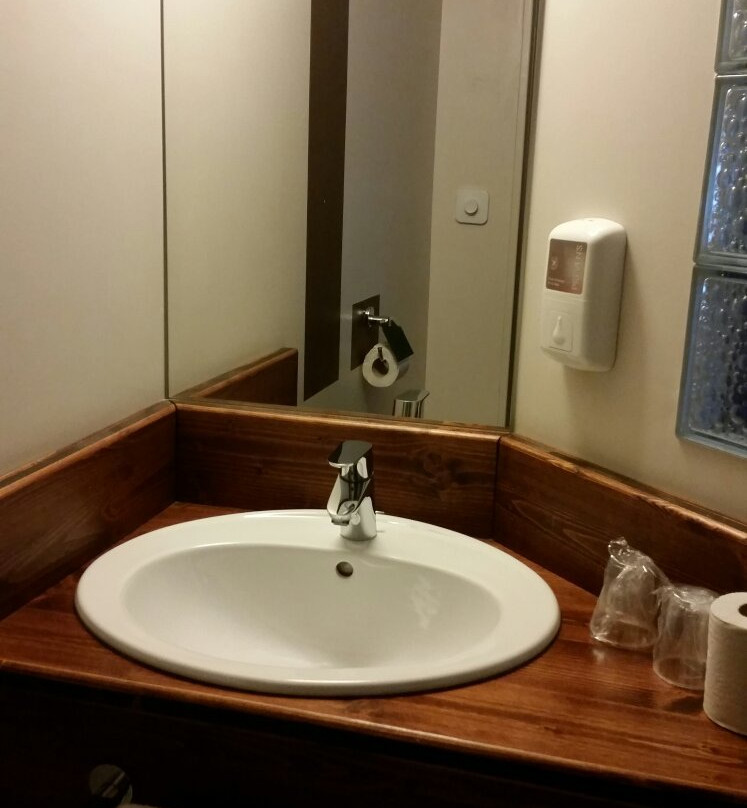 阿里安因特尔酒店主图