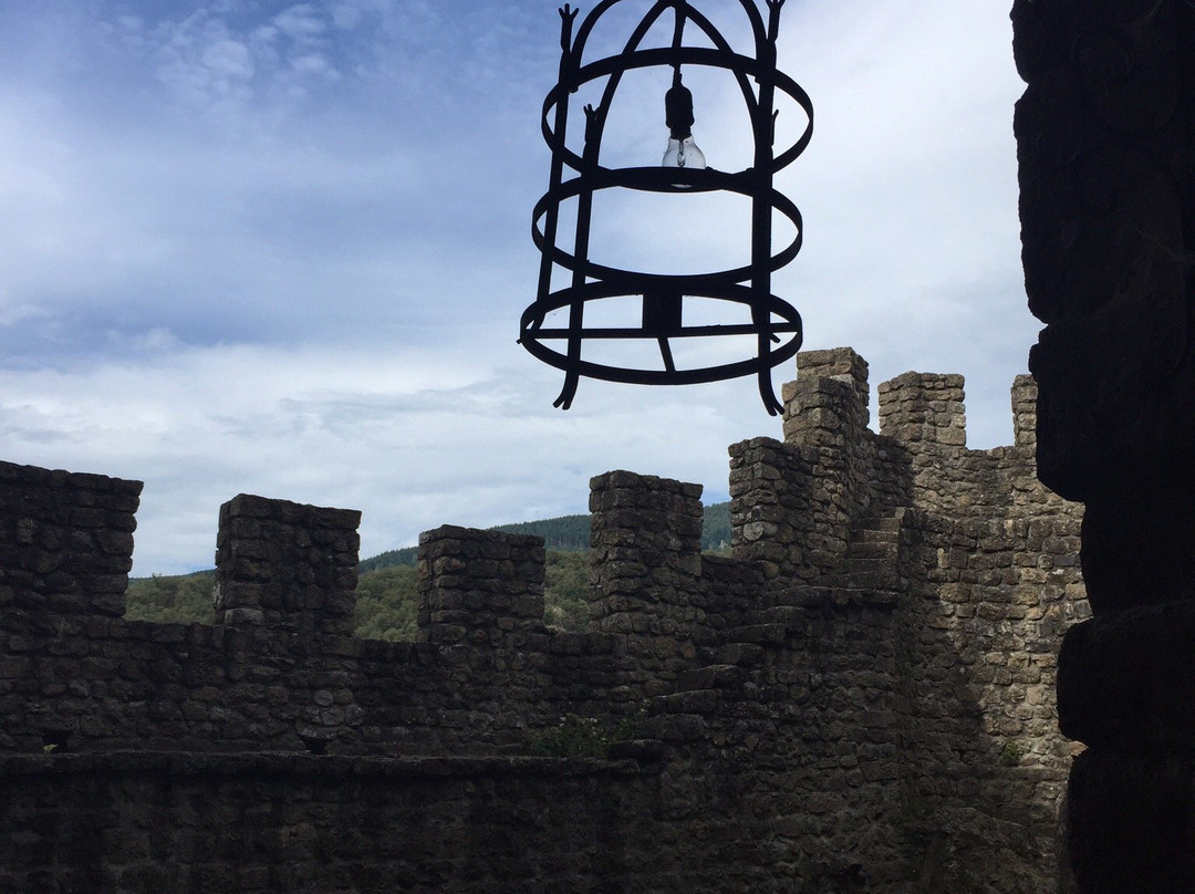 Château de Ventadour-Meyras必去景点