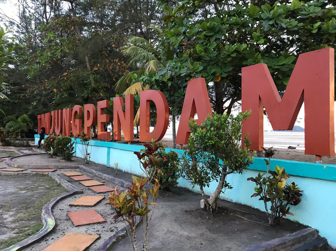 Tanjung Pendam Beach-Tanjung Pandan必去景点