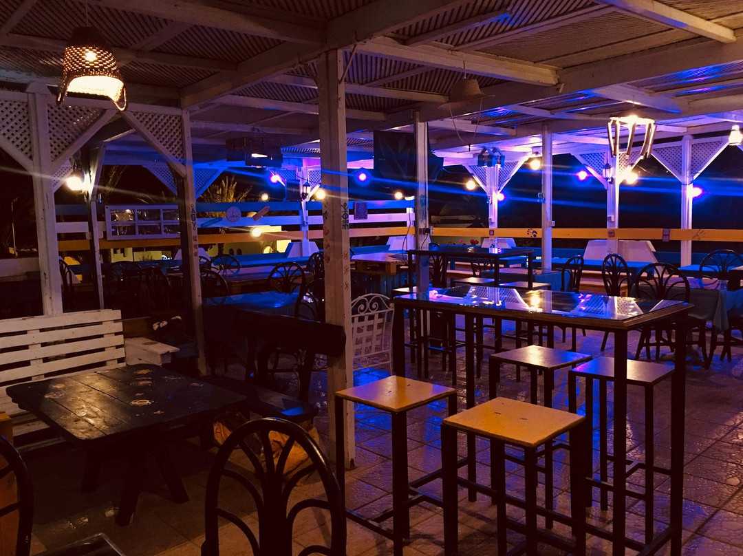 Playa Sidi Mehrez餐馆和美食-Ze Mess