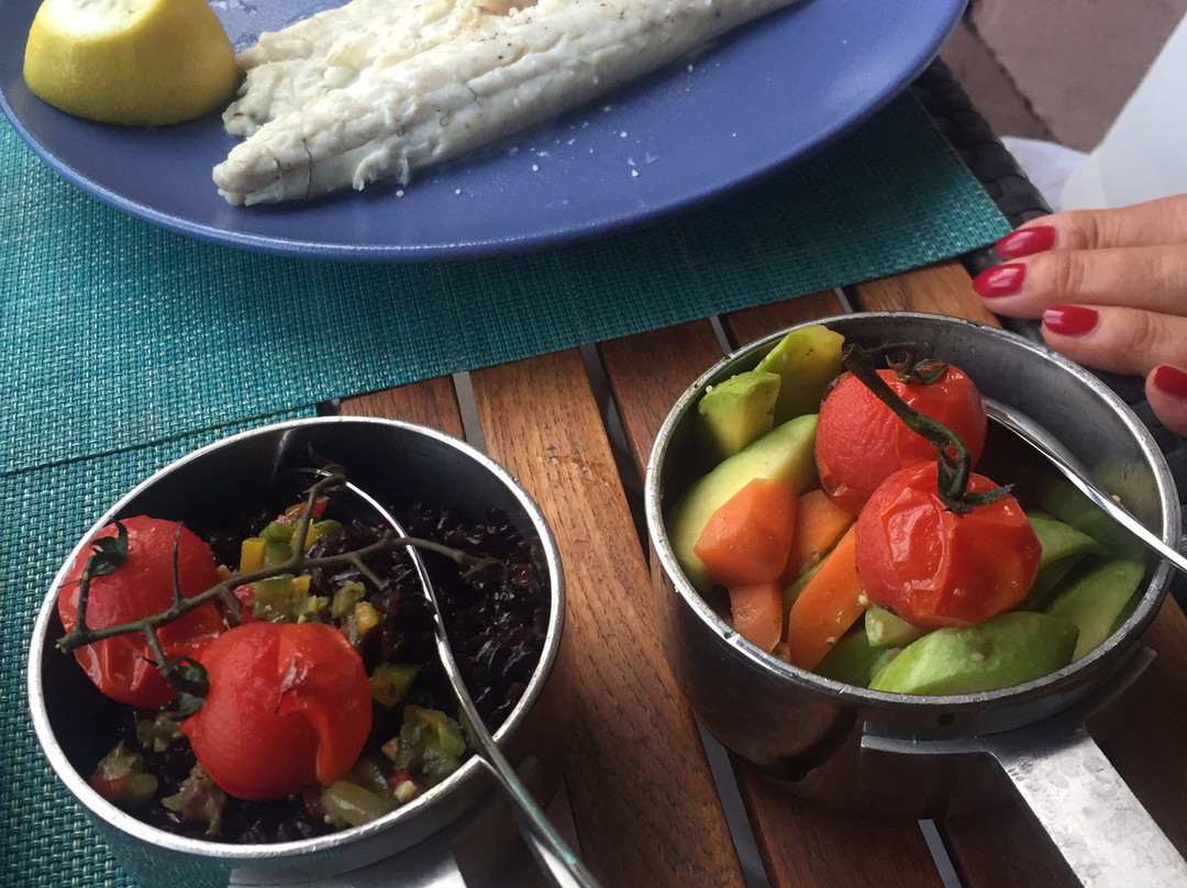 Le Trayas餐馆和美食-MoYa Beach