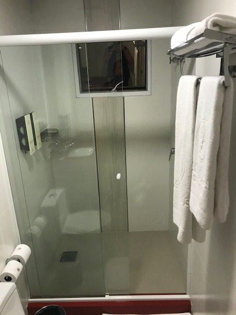 Holiday & Business Hotel主图