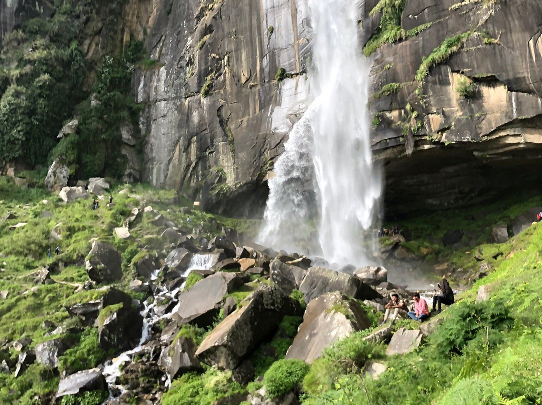 Jogini Waterfall景点图片