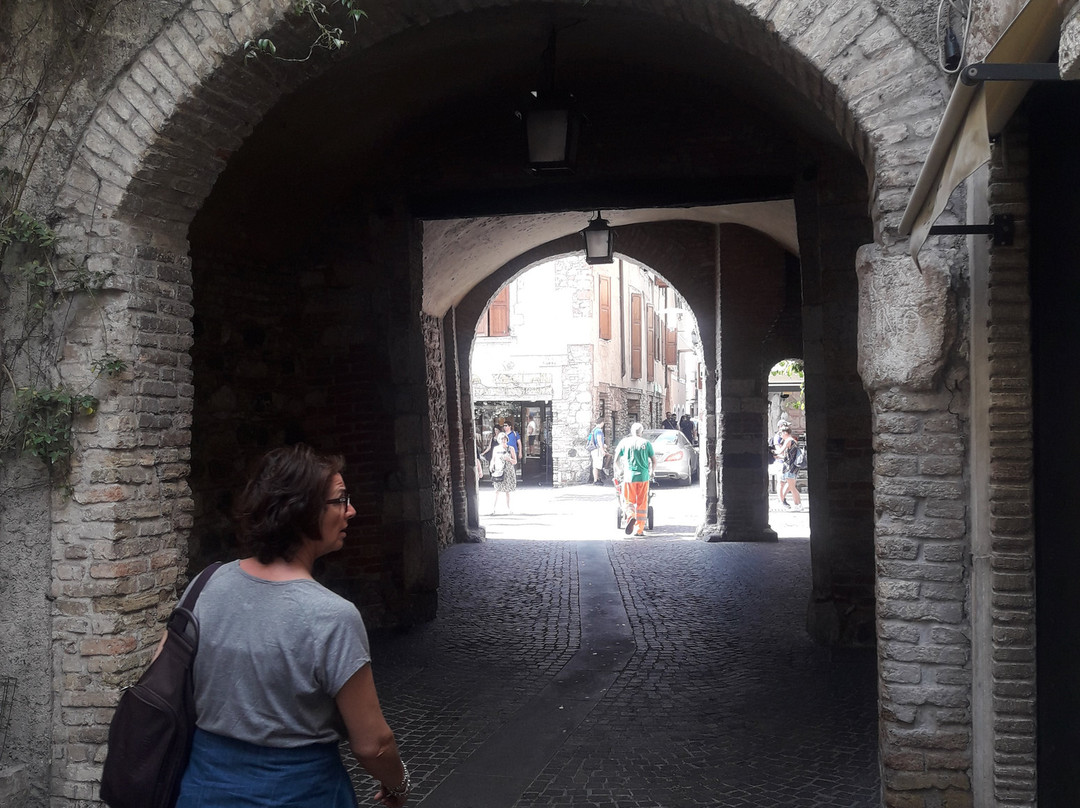 Centro Storico Sirmione-锡尔苗内必去景点