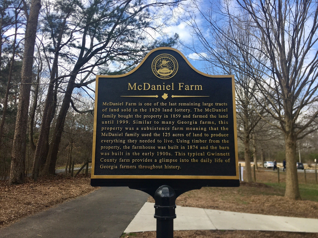 McDaniel Farm Park景点图片