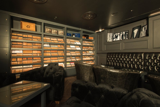 Turmeaus Cigars & Whisky-利物浦必去景点