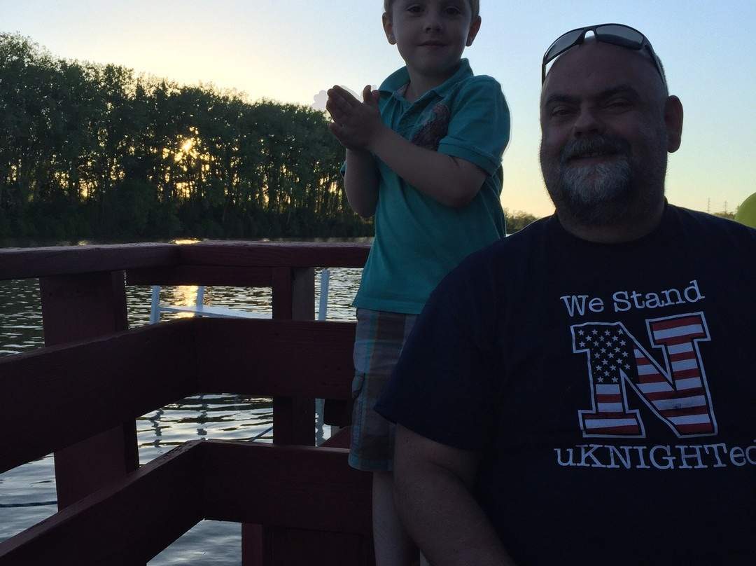 The Clamdiggers Lounge & Pizzeria-门罗必去景点