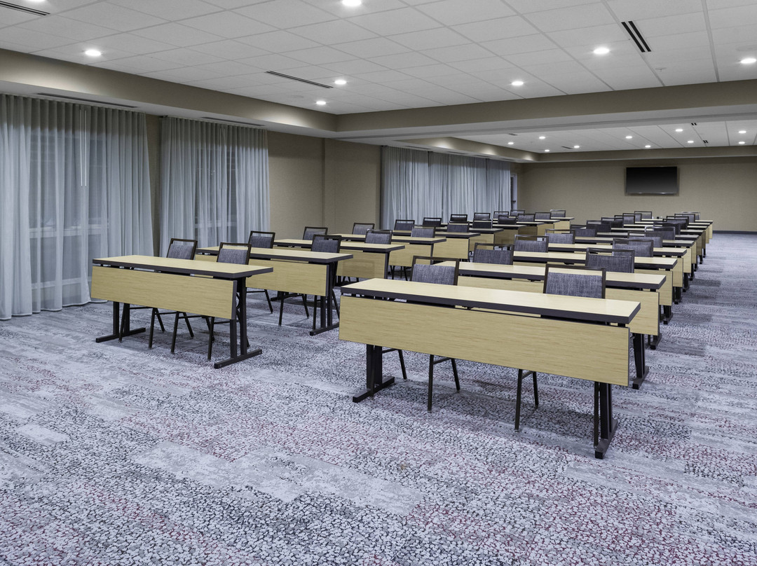 Courtyard By Marriott St. Louis West County主图