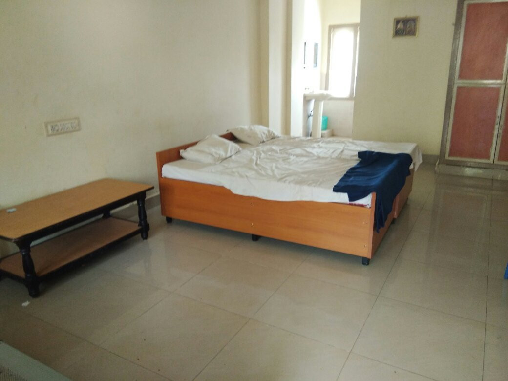 Trinetra Guest House Sri Kalahasti
