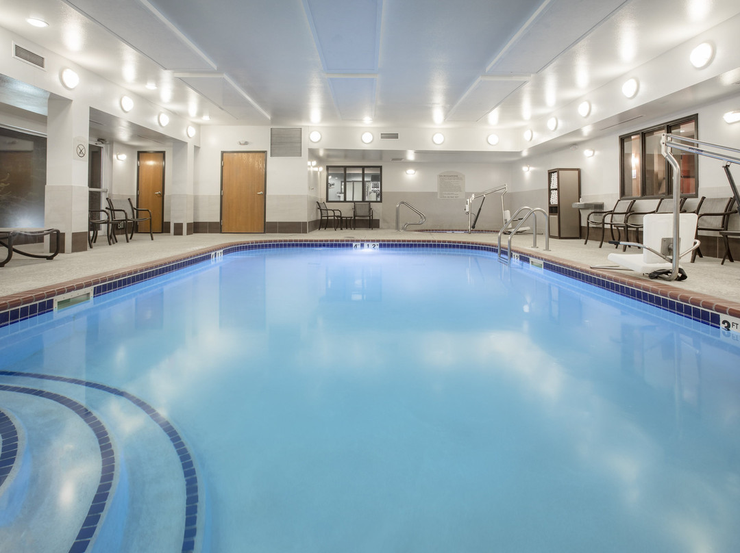 Holiday Inn Express & Suites Yankton by IHG主图