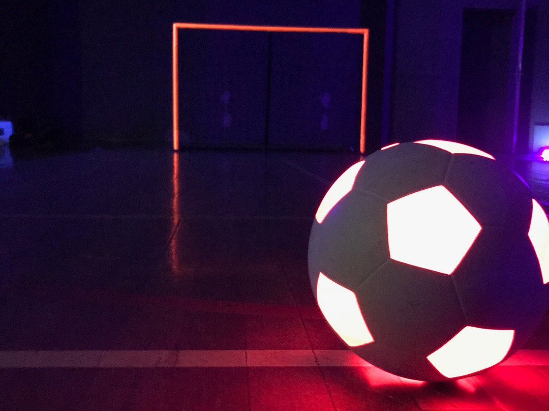 Glow & Bubble voetbal Maastricht-马斯特里赫特必去景点