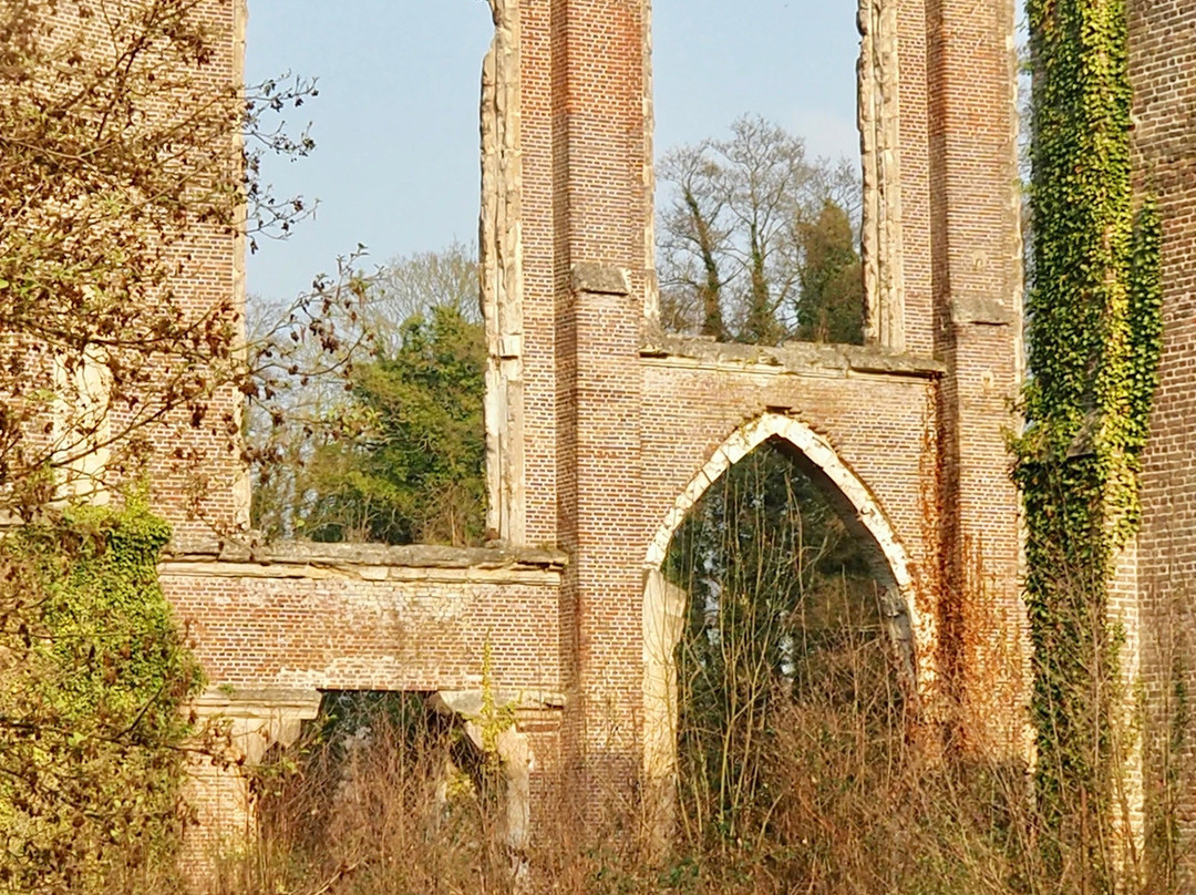 Abbaye Notre-Dame de Fontaine-Guérard景点图片