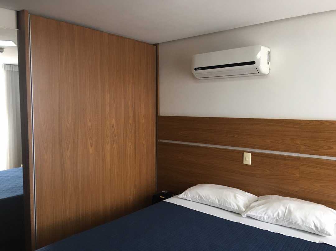 Twin Towers Flat主图