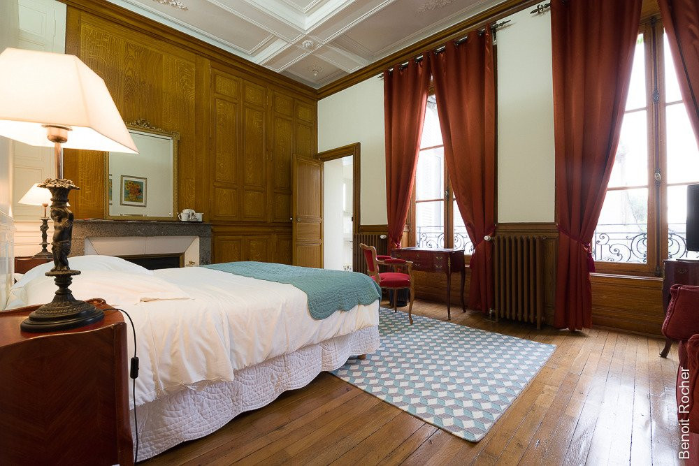 利斯花园酒店主图