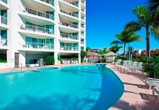 水晶湾布罗德沃特酒店主图