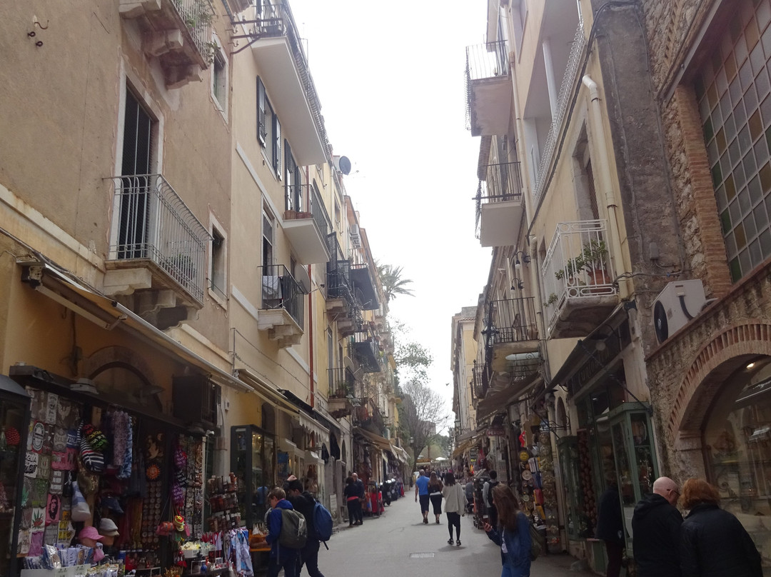 Via Teatro Greco-陶尔米纳必去景点