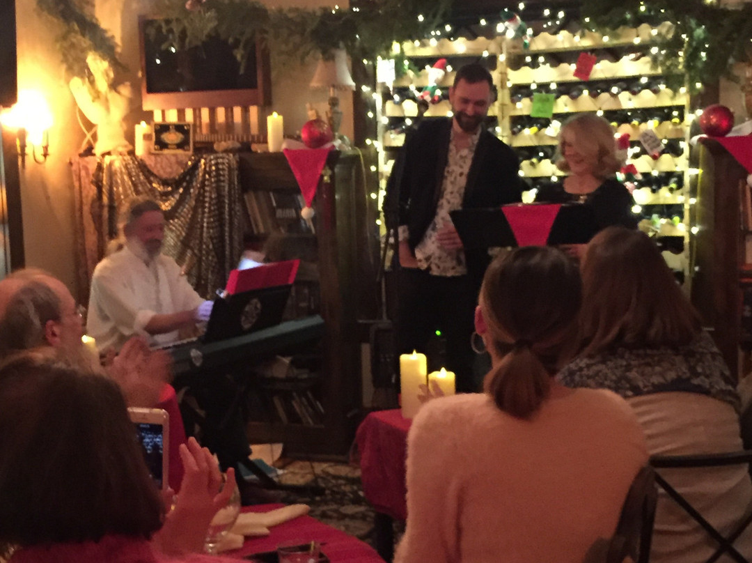 Lakewood餐馆和美食-Big Easel Gallery & Bistro