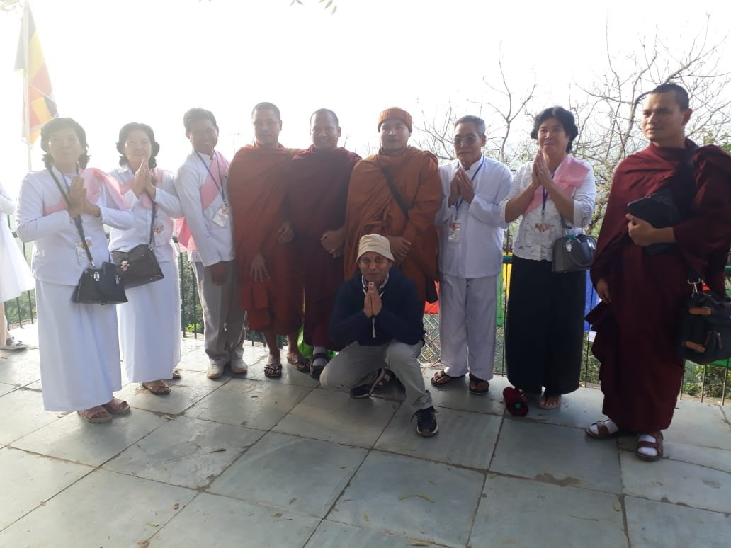 Dungeshwari Cave Temples景点图片