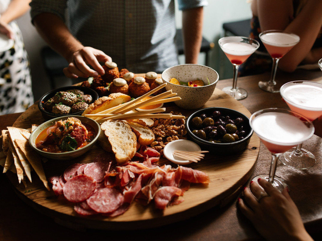 Adelaide Bar Boys-阿德莱德必去景点