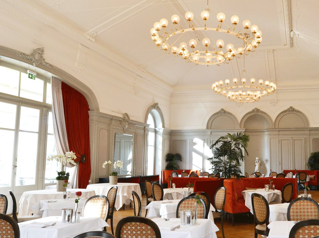 伊韦尔东温泉酒店主图